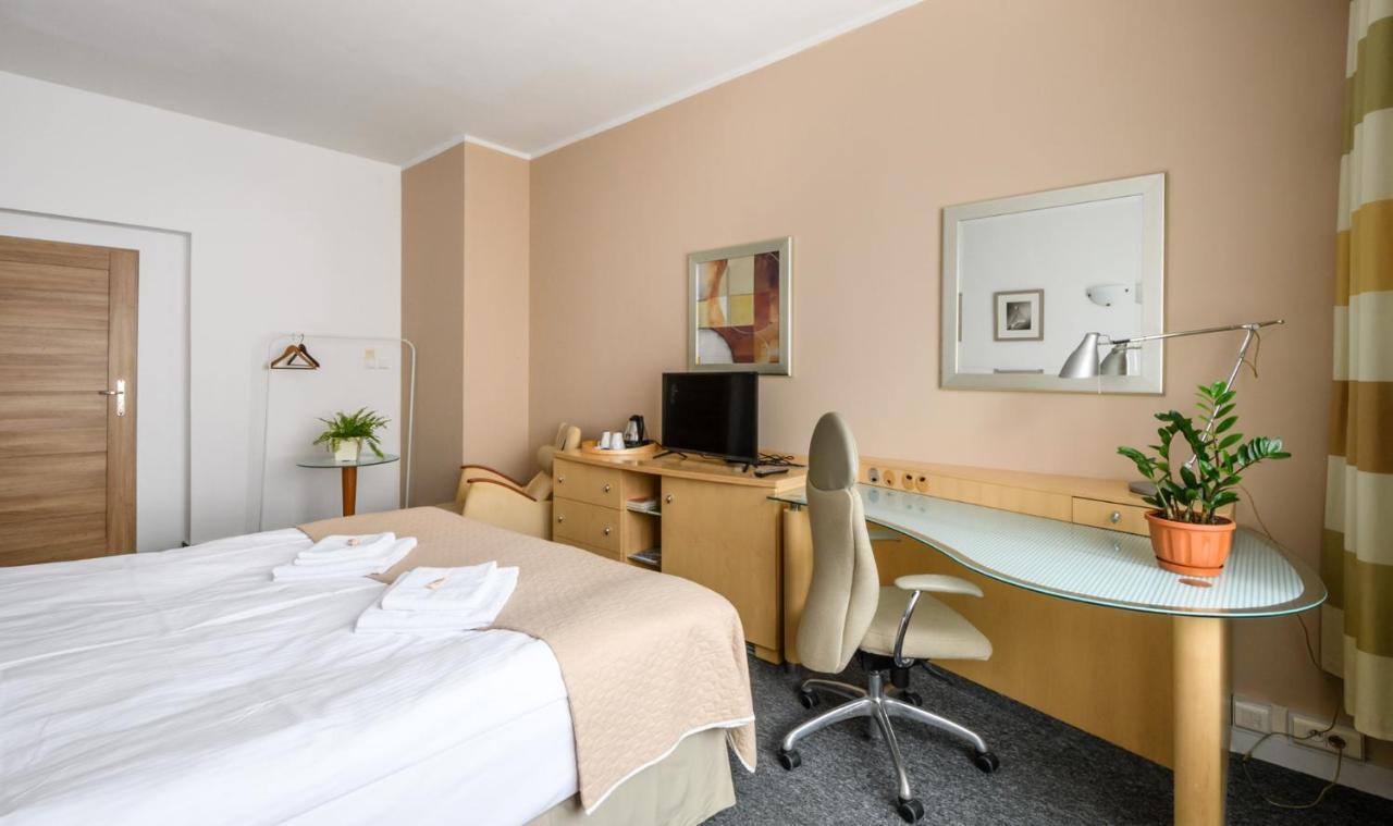 404 Rooms Wilanowska Warszawa Zewnętrze zdjęcie